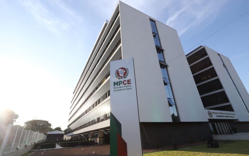Ministério Público move ação judicial em caso de exclusão de criança com deficiência de escola particular em Fortaleza