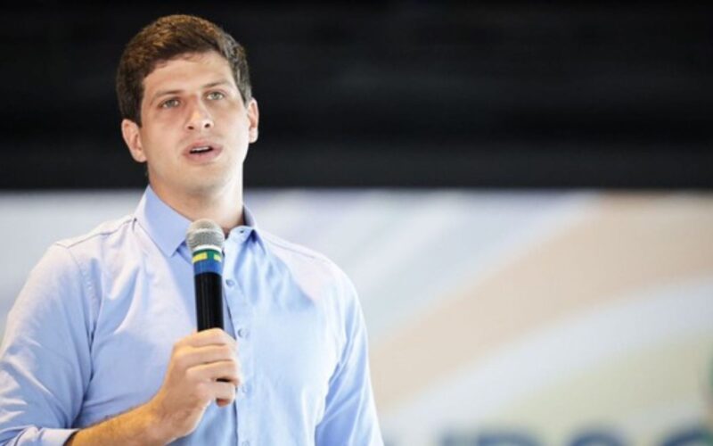 João Campos tem gestão mal avaliada e Recife cai no maior ranking de serviços públicos do Brasil