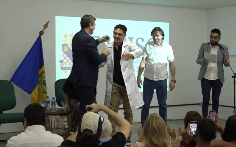 Início da aula magna da 6ª turma de Medicina na Faculdade de Medicina da Uece em Quixeramobim