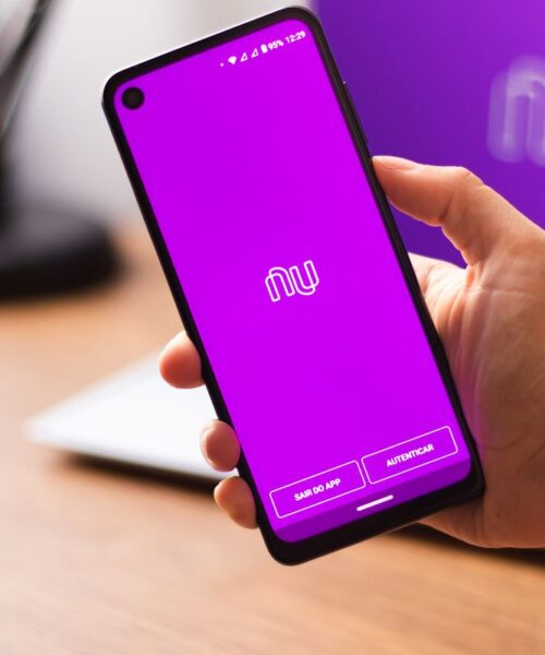Problemas no aplicativo do Nubank? Cliente apontam instabilidade nesta terça-feira (23)