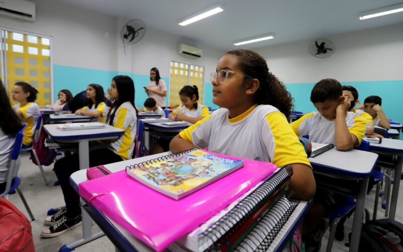 Importância das escolas na formação do futuro: Dia da Escola celebra papel fundamental das instituições de ensino