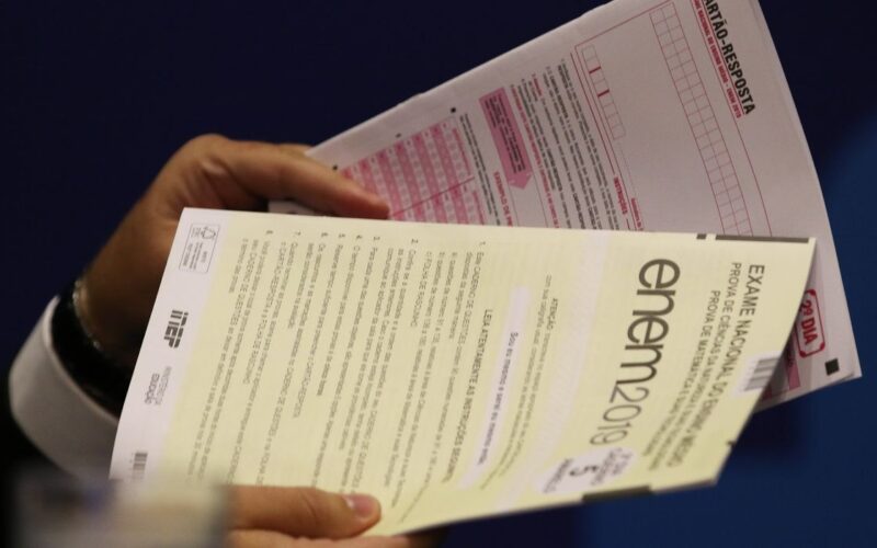 Estudantes cearenses ganham oportunidade de solicitar isenção da taxa do Enem 2026; descubra o passo a passo