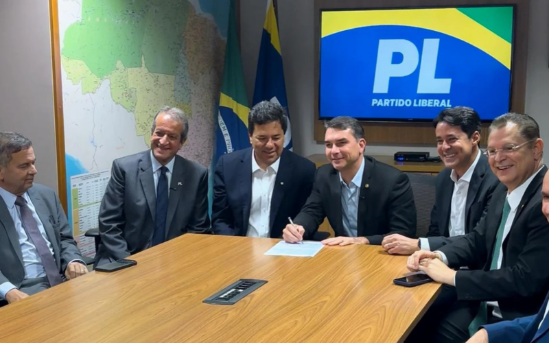 Mendonça Filho se filia ao PL e reforça posição de oposição ao PT