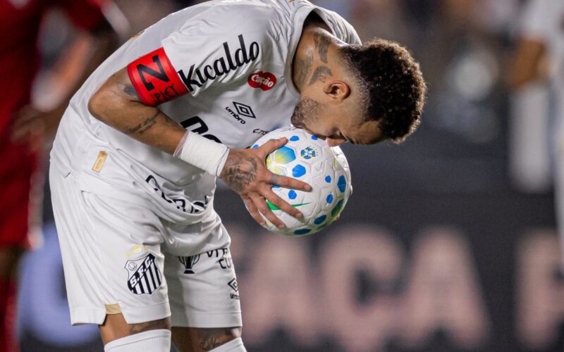 Neymar quebra o silêncio e comenta controvérsia sobre a frase “acordou de chico