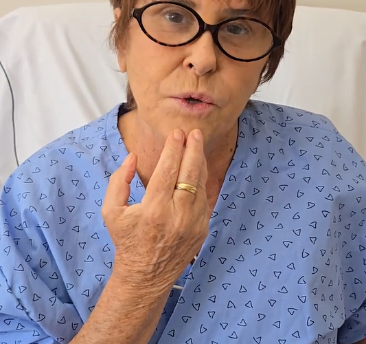 Marcia Sensitiva é hospitalizada em São Paulo devido a infecção respiratória