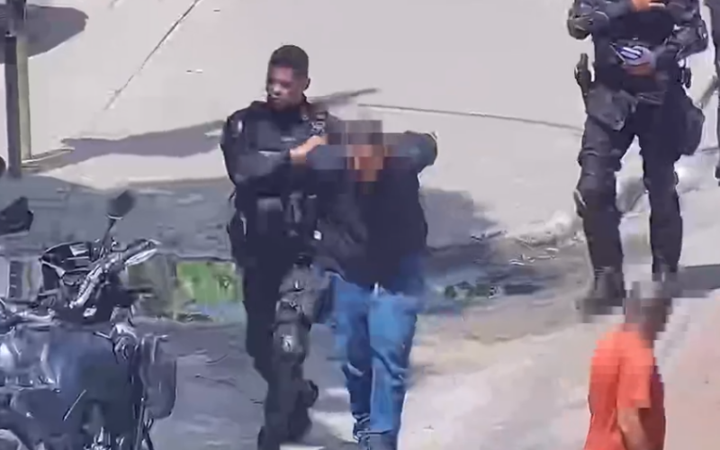 Suspeito é detido em flagrante ao tentar furtar estabelecimento no bairro Henrique Jorge, em Fortaleza