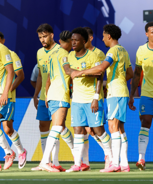 Controvérsia em Torno das Pausas para Hidratação na Copa do Mundo; Especialistas Discorrem sobre sua Relevância