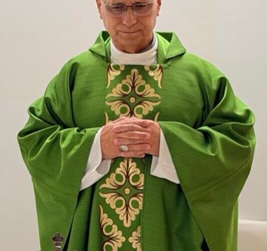 Papa Leão XIV realiza missa comovente após cirurgia para remoção de câncer no pulmão