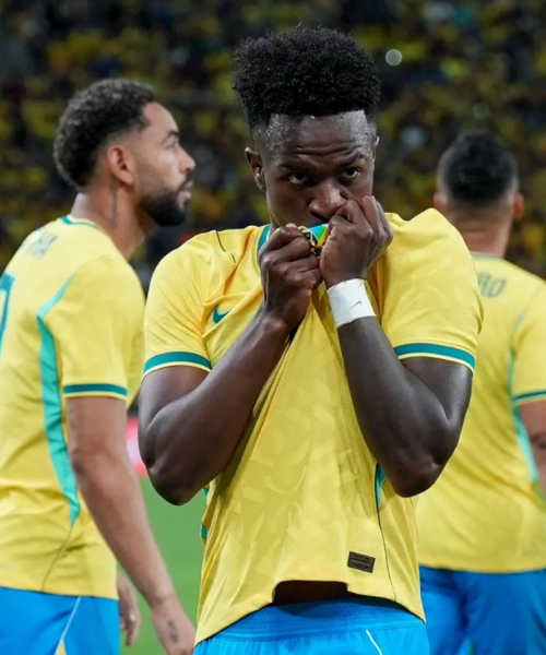 Vini Jr. enfrenta pena severa após incidente de puxão de cabelo: quatro partidas de suspensão na Espanha